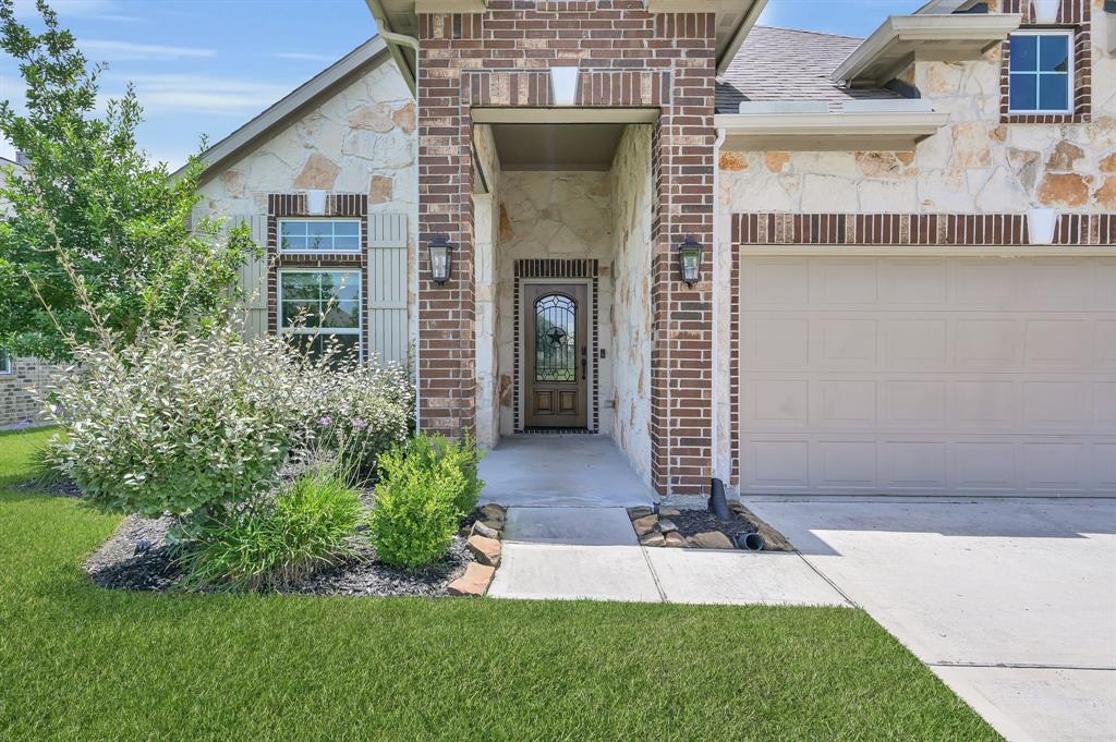 19066 Minero Lane