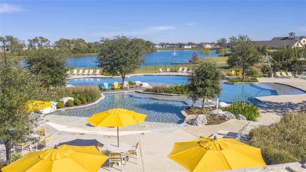 1302 Daybreak CT