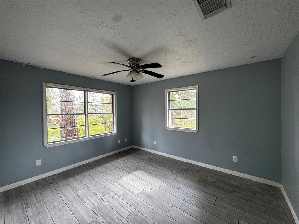 3702 Bayou Circle, Dickinson, Texas image 12