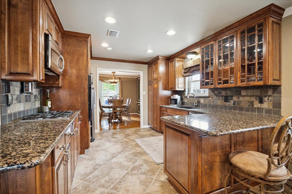 Photo 12 of 43 of 4907 Candletree Drive house
