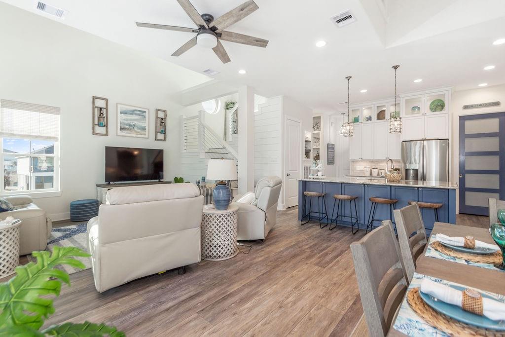 4110 Defender Lane, Galveston, Texas image 8