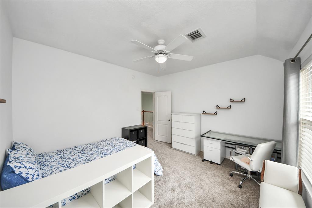 11401 Starlight Bay Street, Pearland, Texas image 29