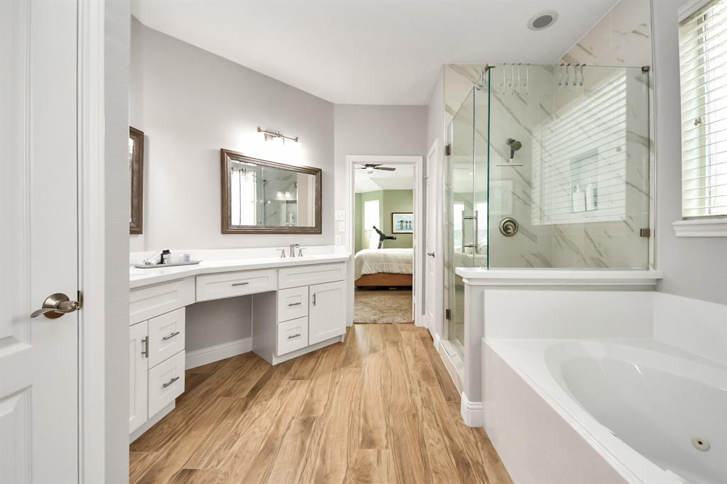 11401 Starlight Bay Street, Pearland, Texas image 20