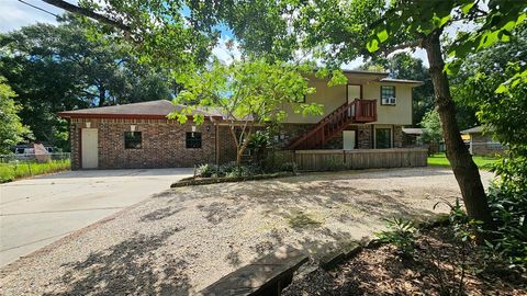 A home in New Caney