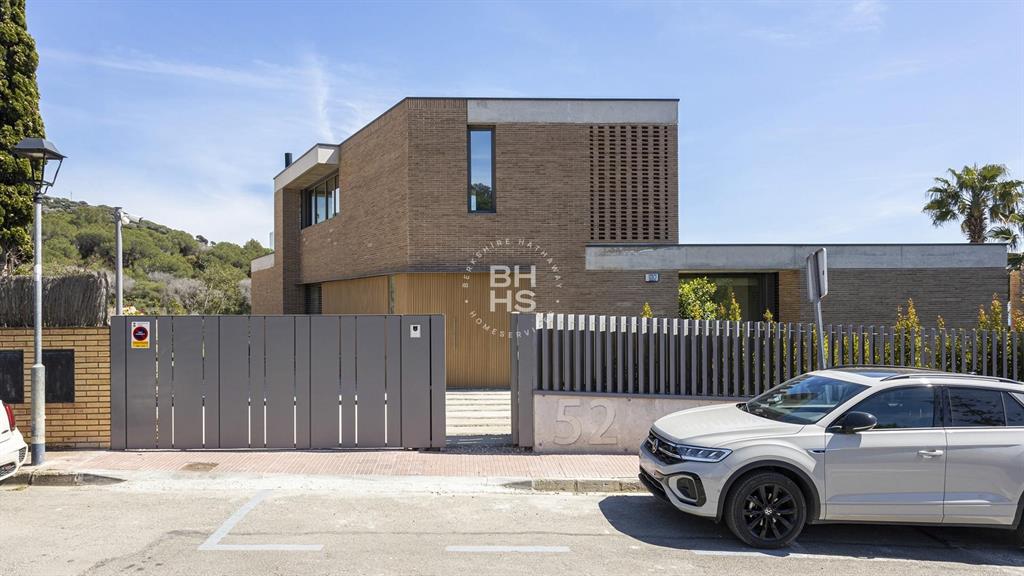 08348, Spain, 4 Bedrooms Bedrooms, ,3 BathroomsBathrooms,Residential,Active,181801