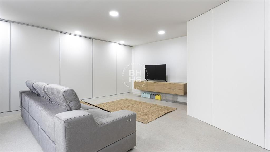 08348, Spain, 4 Bedrooms Bedrooms, ,3 BathroomsBathrooms,Residential,Active,181801