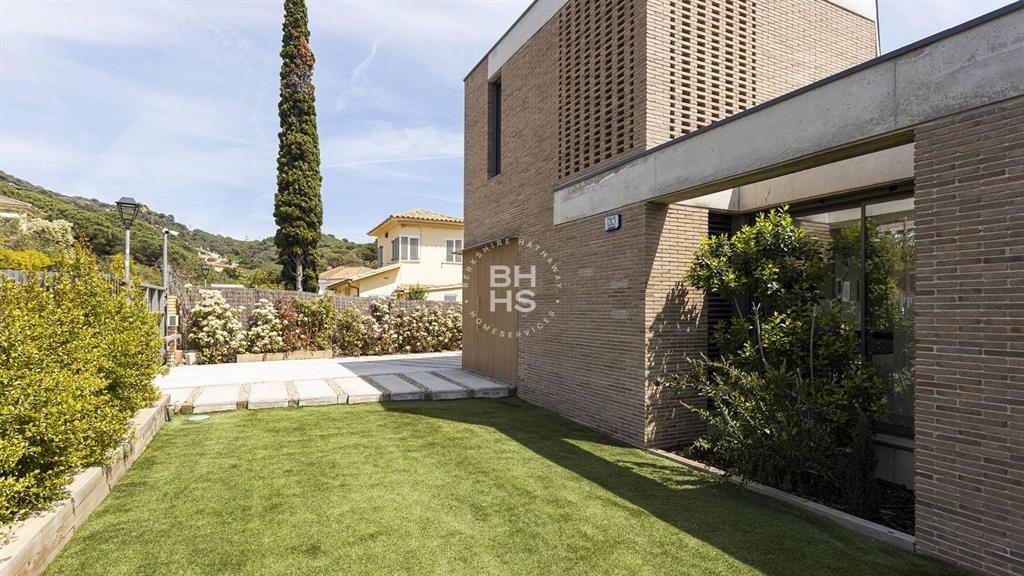 08348, Spain, 4 Bedrooms Bedrooms, ,3 BathroomsBathrooms,Residential,Active,181801