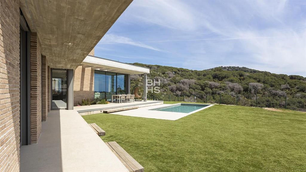 08348, Spain, 4 Bedrooms Bedrooms, ,3 BathroomsBathrooms,Residential,Active,181801