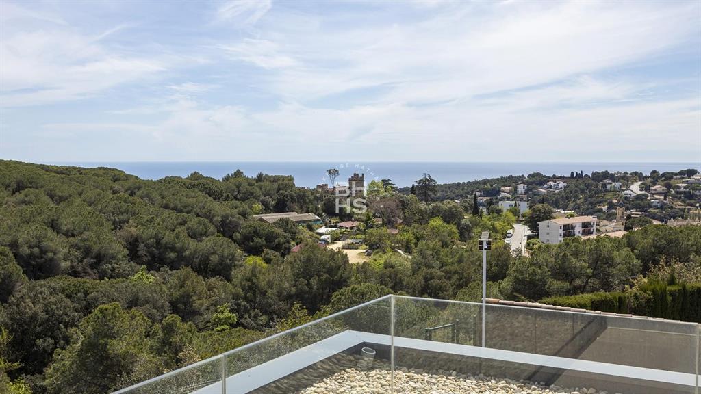 08348, Spain, 4 Bedrooms Bedrooms, ,3 BathroomsBathrooms,Residential,Active,181801