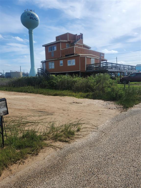 000 Detenbeck Avenue, Surfside Beach, Texas image 4