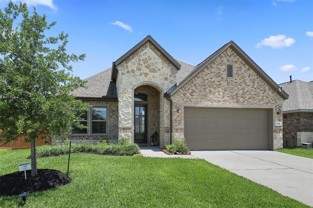 13336 Diamond Reef Lane, Texas City, Texas image 1