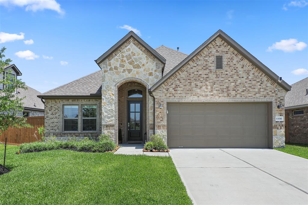 13336 Diamond Reef Lane, Texas City, Texas image 2