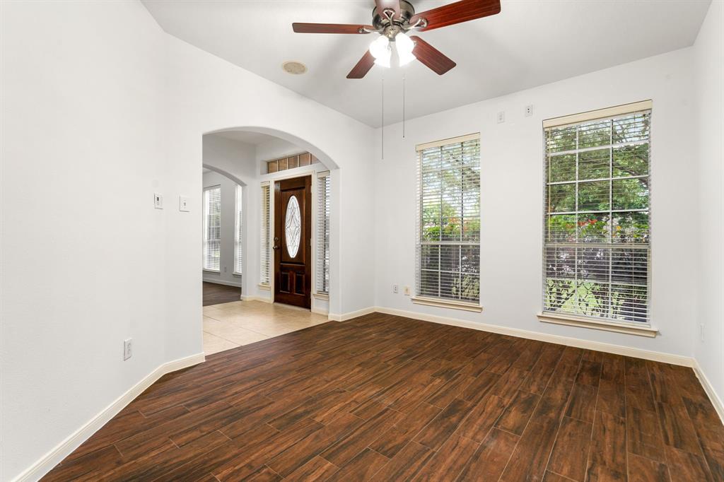 1810 Candle Light Court, Sugar Land, Texas image 8