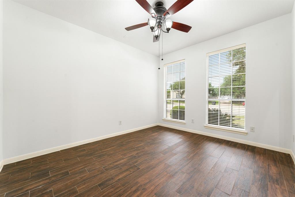 1810 Candle Light Court, Sugar Land, Texas image 6