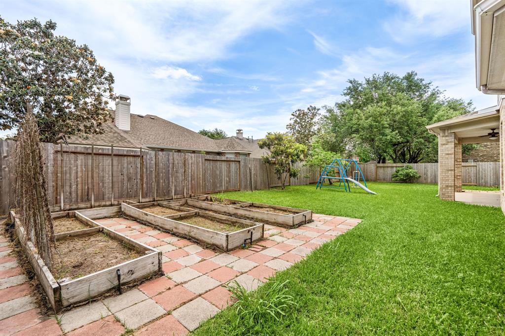 1810 Candle Light Court, Sugar Land, Texas image 38