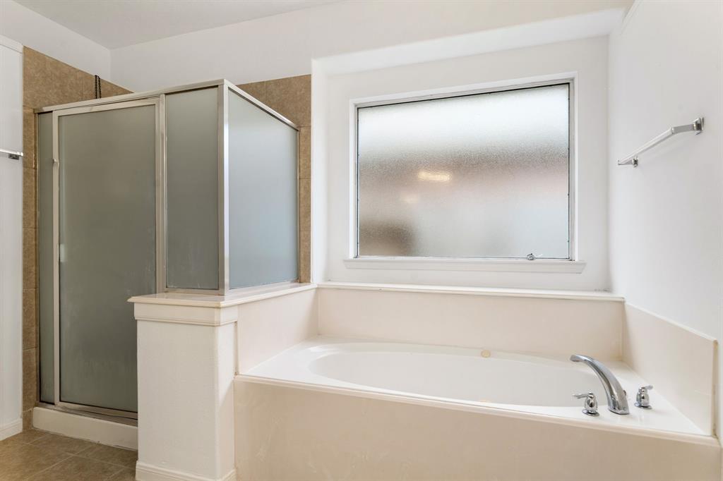 1810 Candle Light Court, Sugar Land, Texas image 21