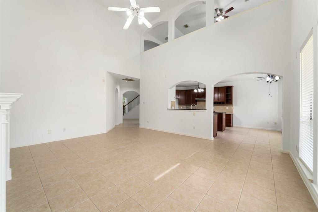 1810 Candle Light Court, Sugar Land, Texas image 13