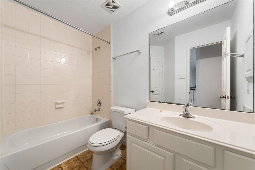 1810 Candle Light Court, Sugar Land, Texas image 27
