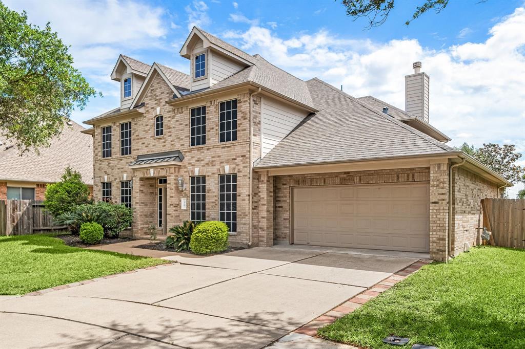 1810 Candle Light Court, Sugar Land, Texas image 3