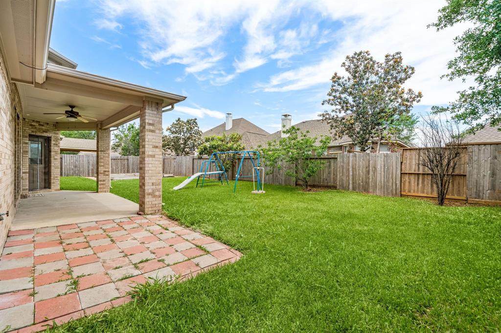 1810 Candle Light Court, Sugar Land, Texas image 37