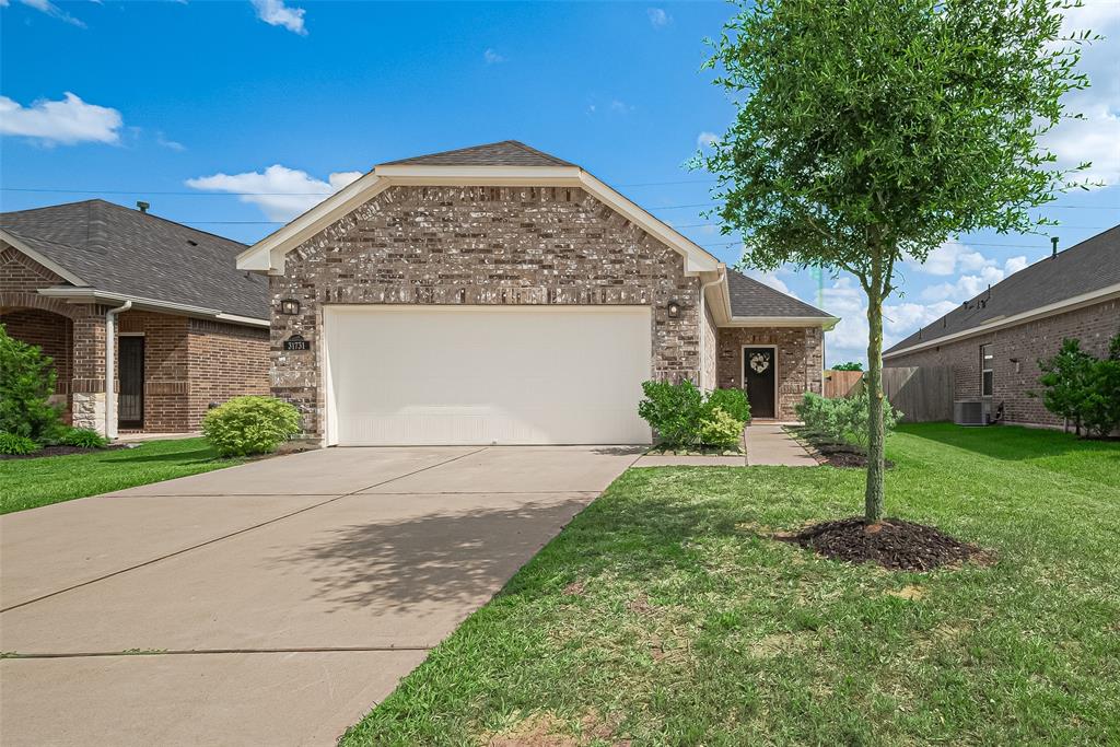 31731 Wellington Pass, Fulshear, Texas image 1