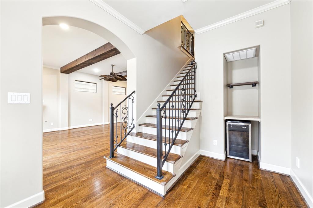2304 Couch Street, Houston, Texas image 11
