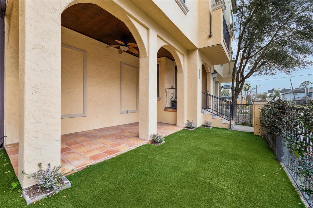 2304 Couch Street, Houston, Texas image 21