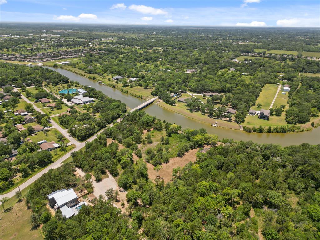 9204 Neville Road, Hitchcock, Texas image 9