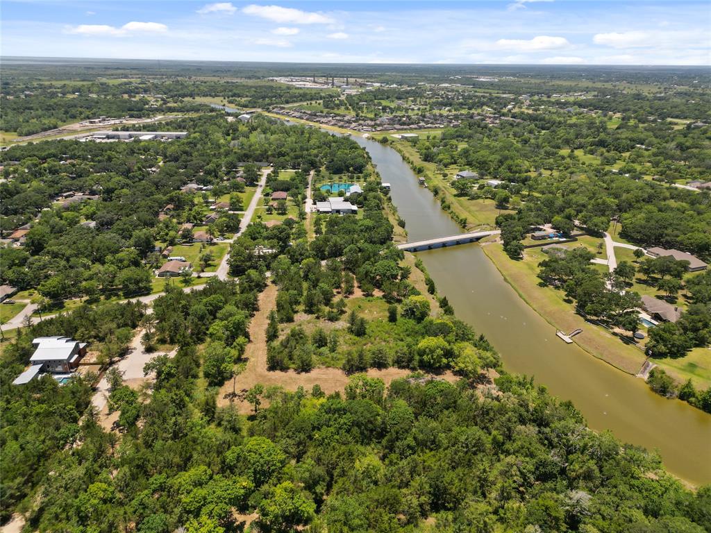 9204 Neville Road, Hitchcock, Texas image 7