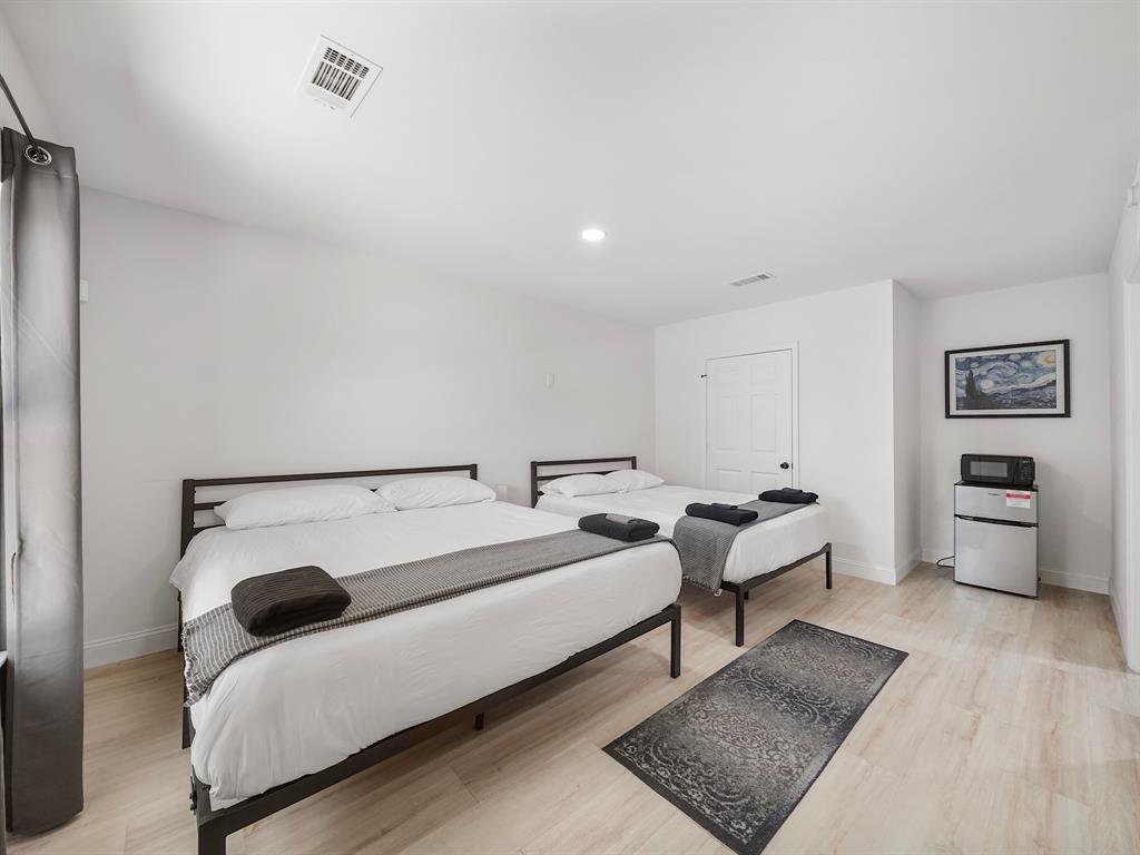 8007 Beluche Drive, Galveston, Texas image 33