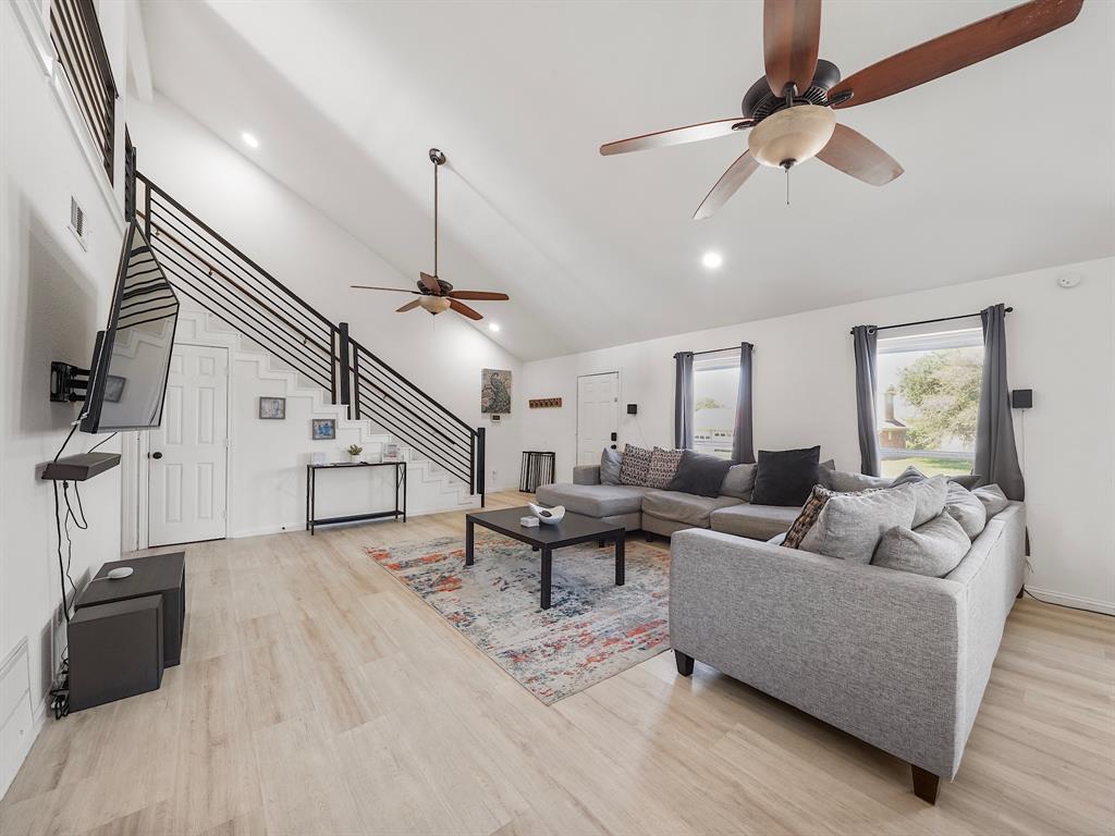 8007 Beluche Drive, Galveston, Texas image 6