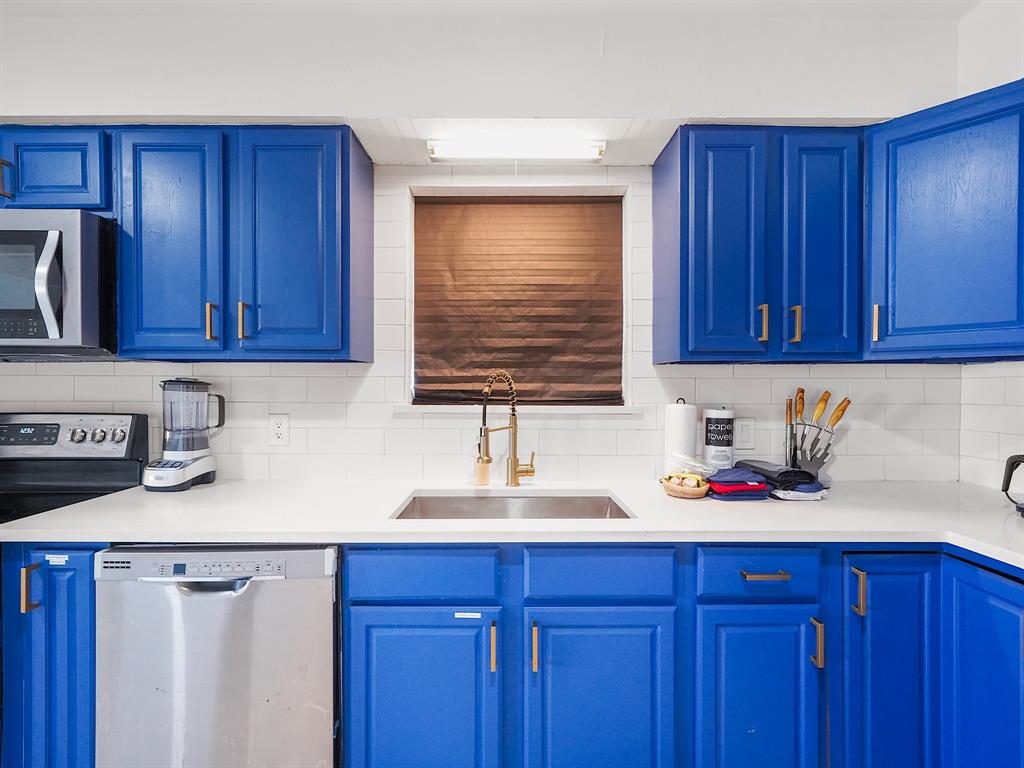 8007 Beluche Drive, Galveston, Texas image 12