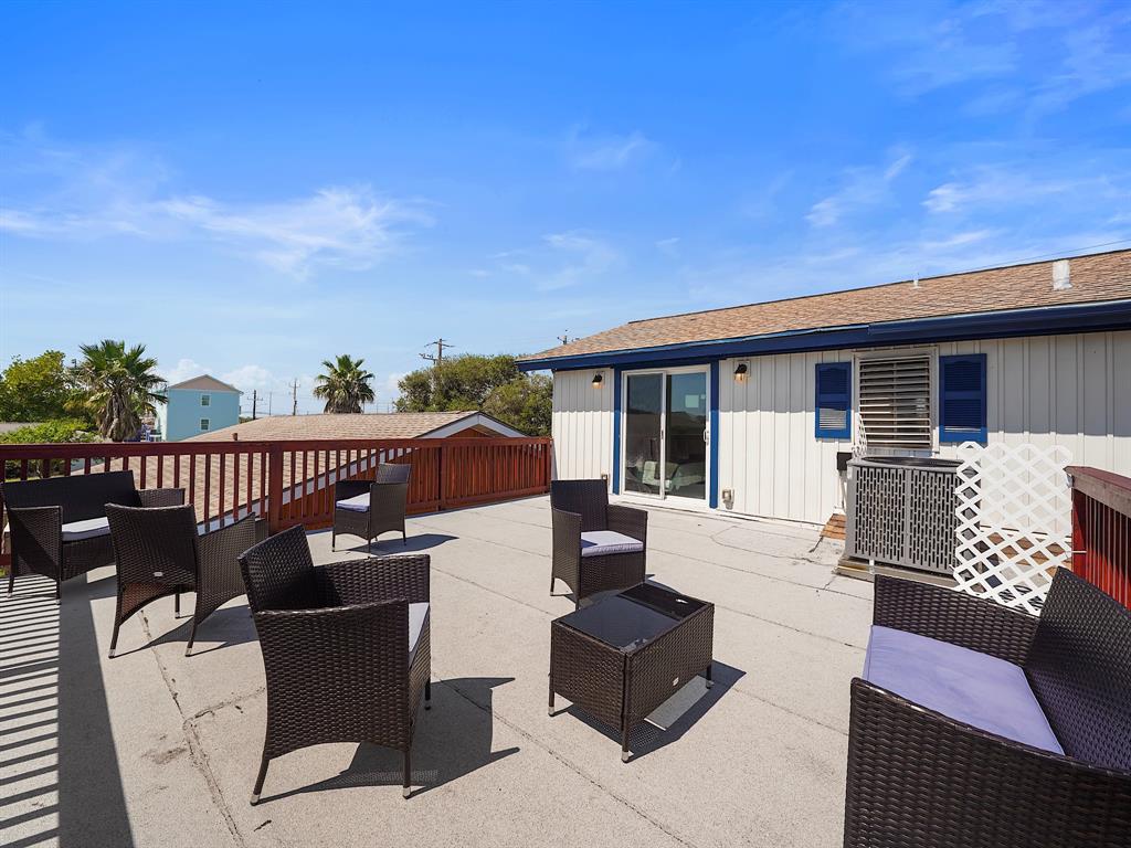 8007 Beluche Drive, Galveston, Texas image 27