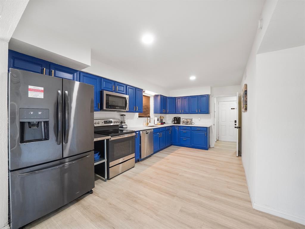 8007 Beluche Drive, Galveston, Texas image 11