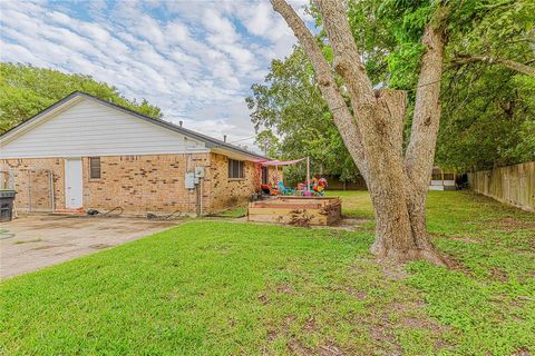 A home in Pearland