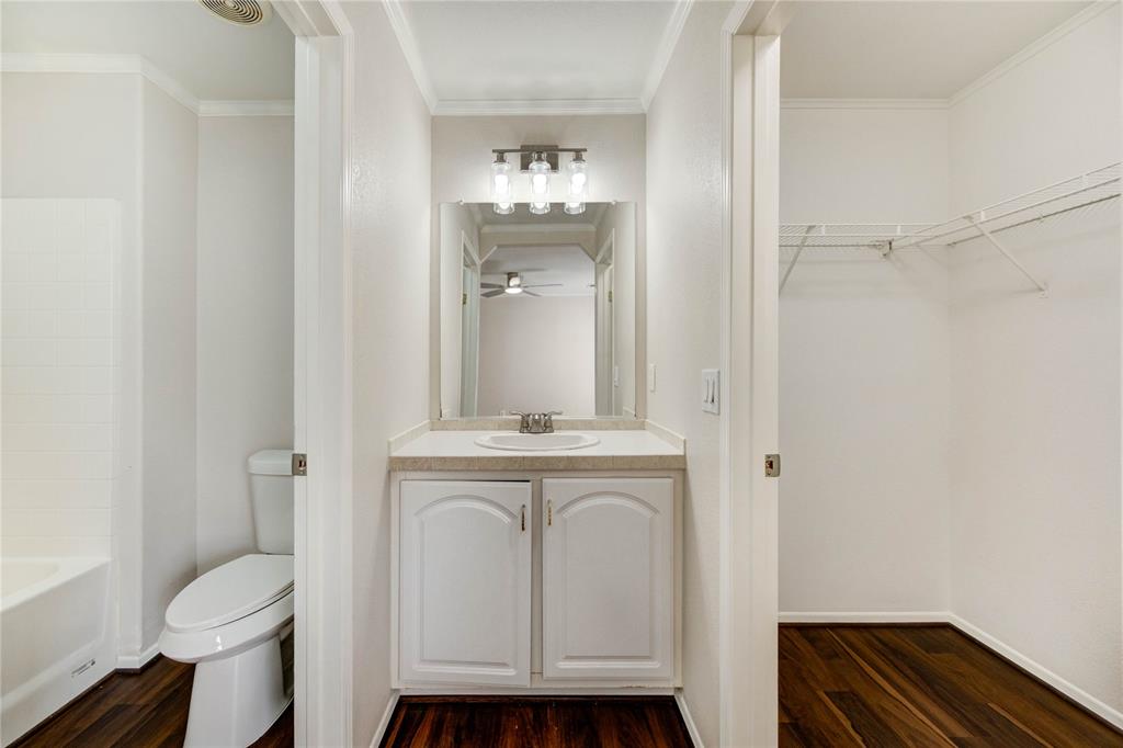 10011 Summerberry Lane, Tomball, Texas image 14