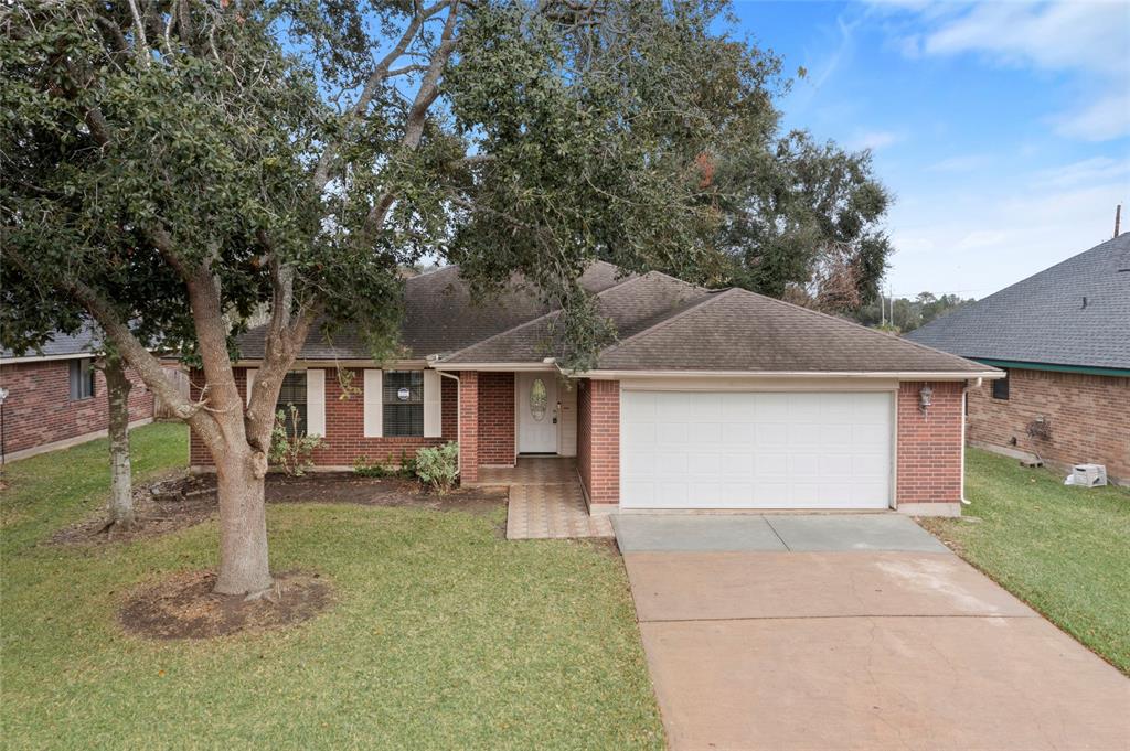 509 Teal Drive, Dickinson, Texas image 1