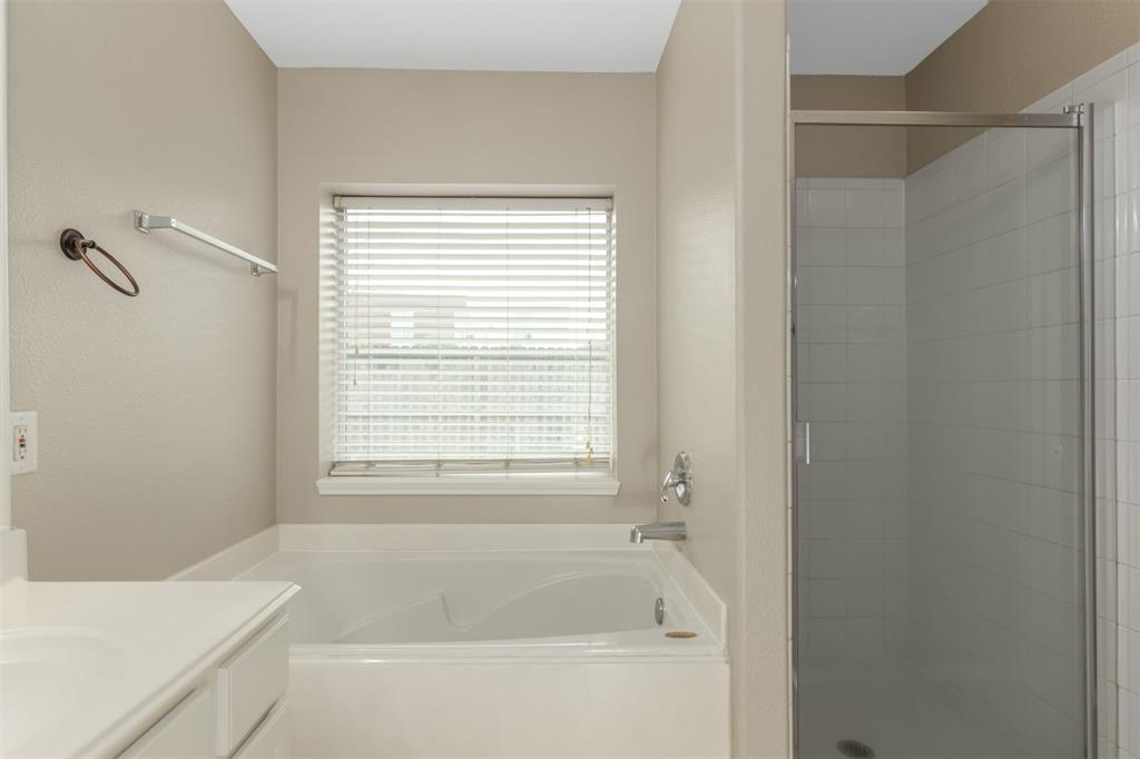 5206 Fairtide Drive, Baytown, Texas image 19