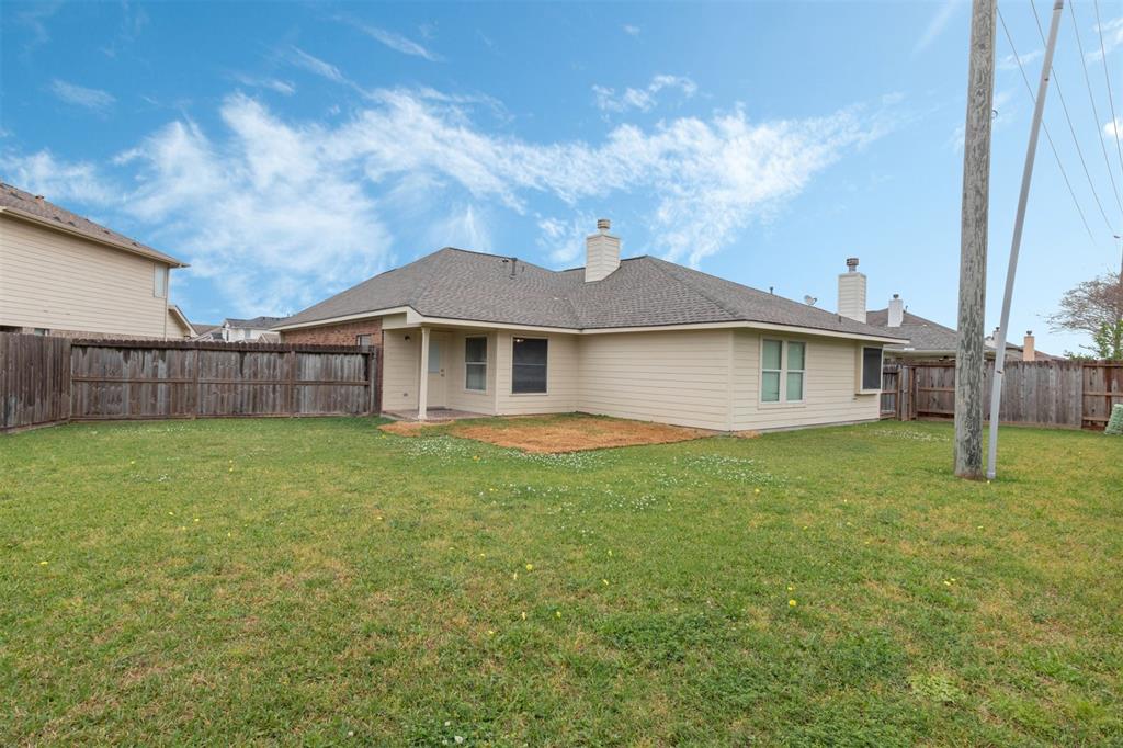 5206 Fairtide Drive, Baytown, Texas image 25