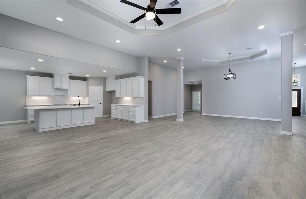 307 Grand View, Huntsville, Texas image 7