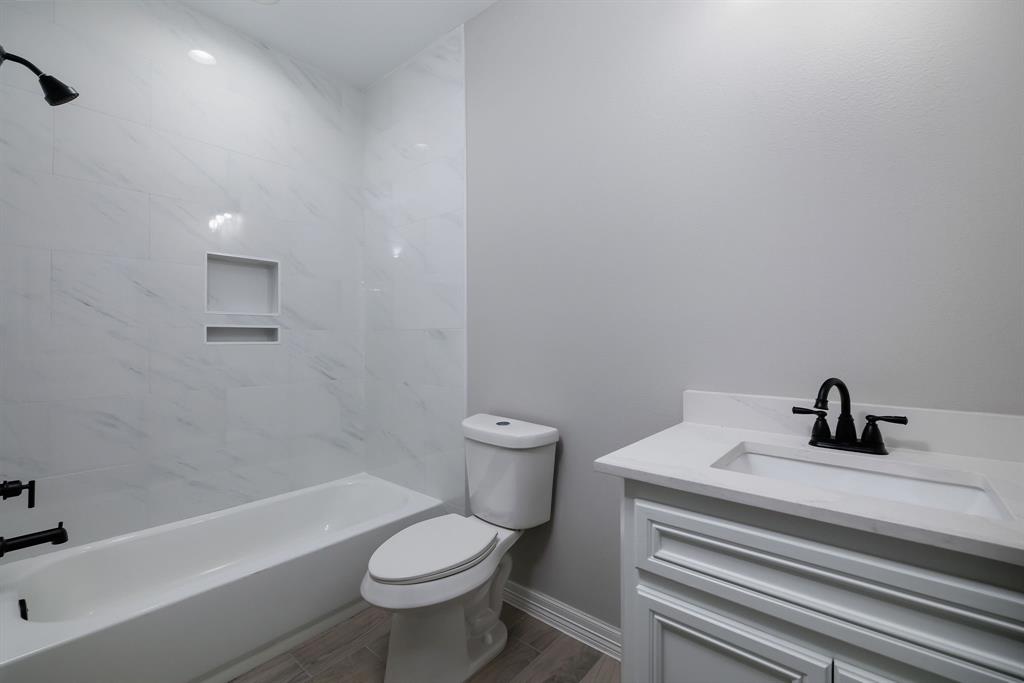 307 Grand View, Huntsville, Texas image 30