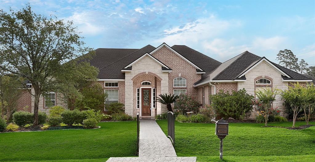 8102 Hideaway Run Way, Spring, Texas image 1