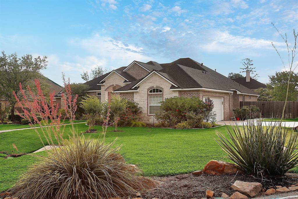 8102 Hideaway Run Way, Spring, Texas image 2