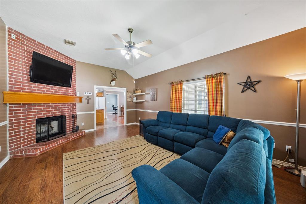 614 River Lakes Rd Rd, Goodrich, Texas image 3