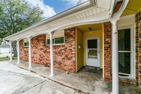 A home in Alvin