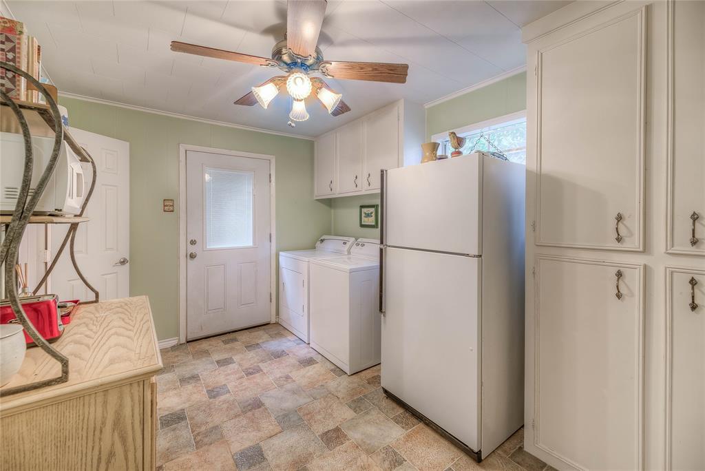 411 County Road, Goodrich, Texas image 11
