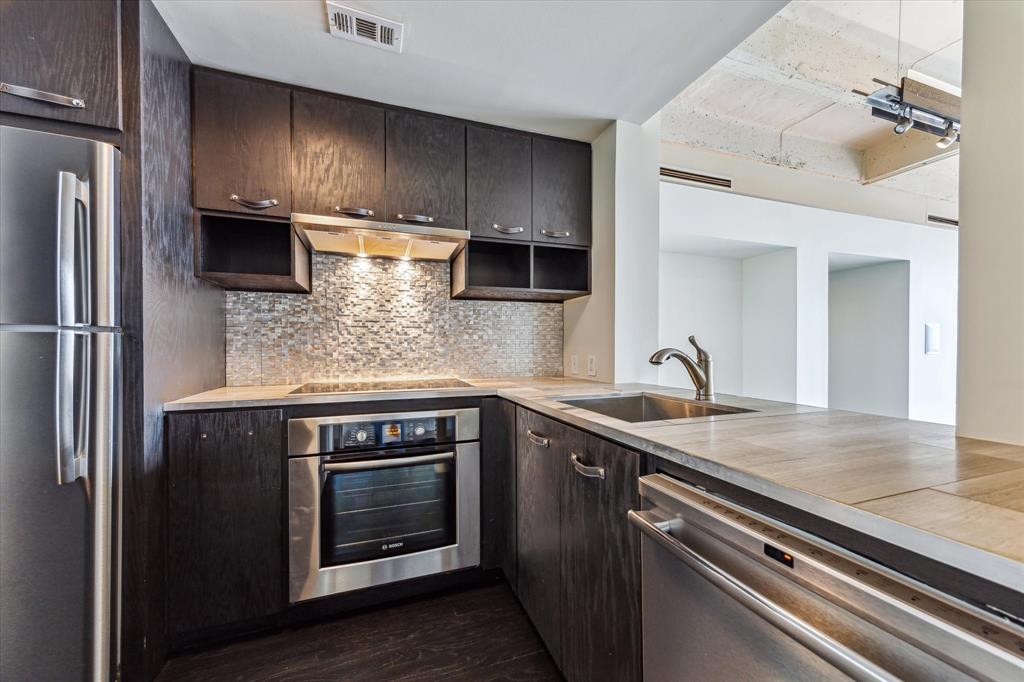 3614 Montrose Boulevard 702