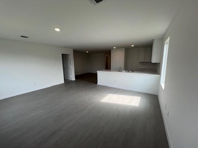 343 Kingston Way, Waller, Texas image 5