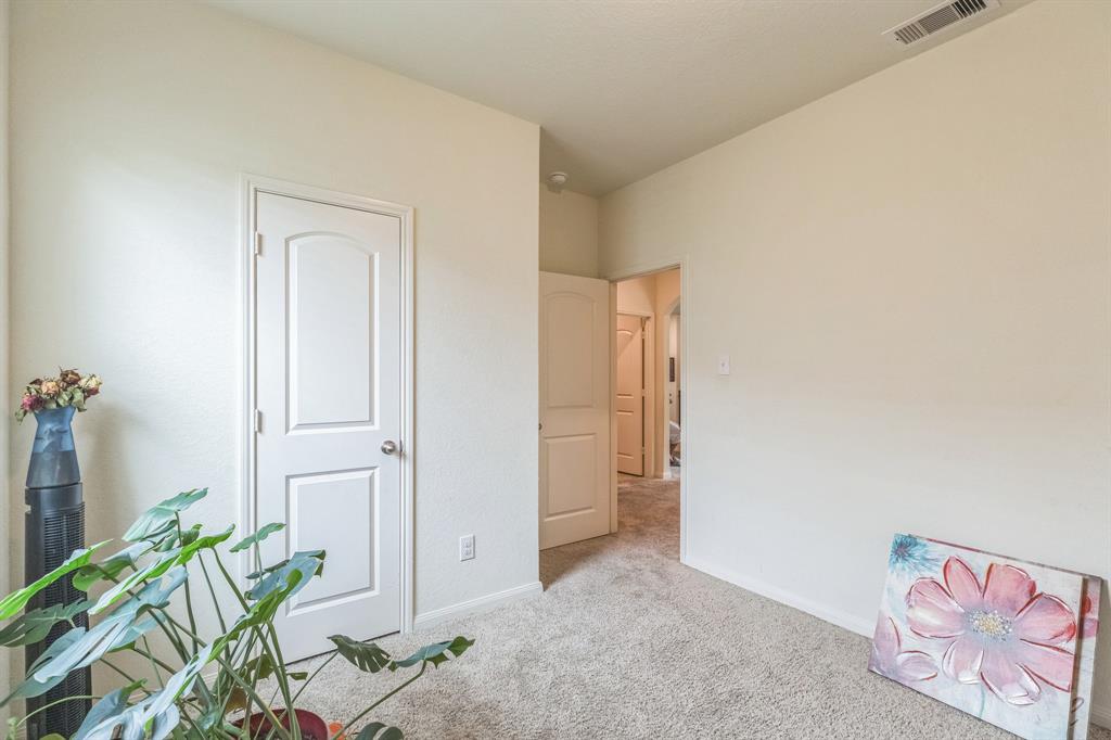 9526 Opal Gates Drive, Rosharon, Texas image 7
