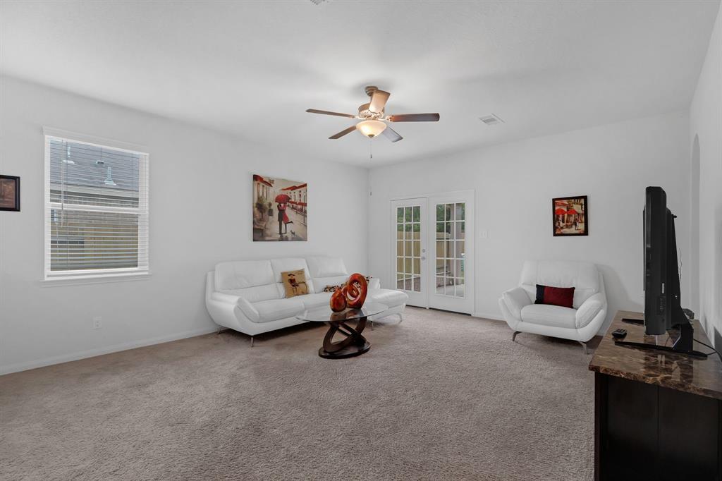 9526 Opal Gates Drive, Rosharon, Texas image 13